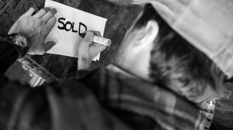 Do I need a business license to sell online?