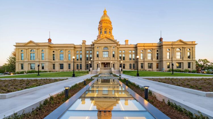 How to start an LLC in Wyoming in 2025